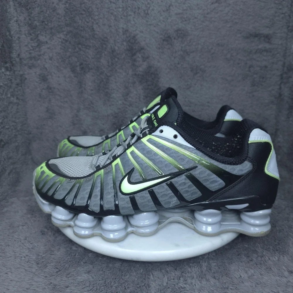 Nike shox shoes